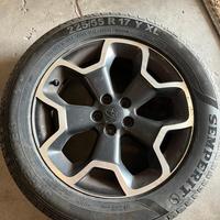 Pneumatici nuovi subaru XV  e cerchi in lega