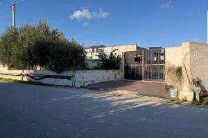 Terreno 3600mq Siracusa con fabbricato