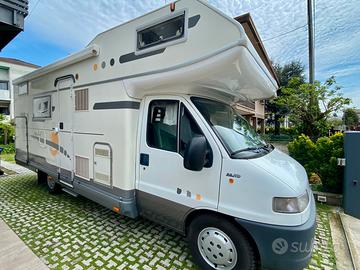 Camper Mansardato Benimar 6 posti letto