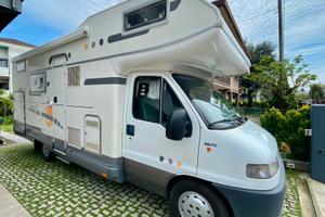 Camper Mansardato Benimar 6 posti letto