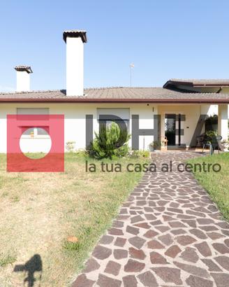 VILLA INDIPENDENTE CON AMPIO SCOPERTO