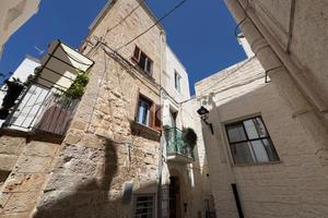 2 LOCALI A POLIGNANO A MARE