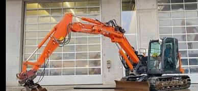 Miniescavatore Hitachi ZX85 USB-5, braccio triplic