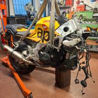 Aprilia tuono rsv 4 2012