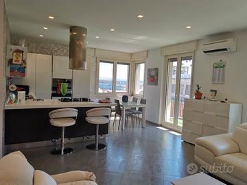 Ristrutturato fronte mare