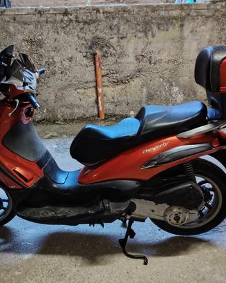 Piaggio Beverly 250