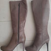 STIVALI  in PELLE   con  zeppa  fine interna n 37