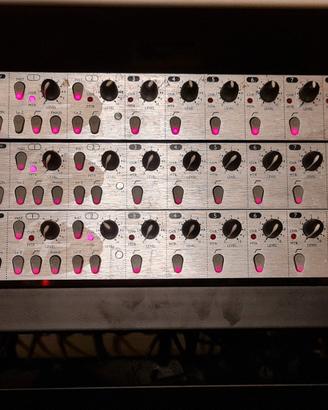 2 preampllificatori Focusrite Octopre LE 8 canali