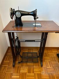 Singer Monza a pedale con mobile originale 30/40'