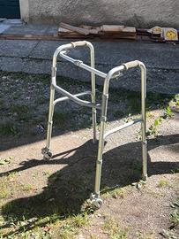 Deambulatore in alluminio pieghevole