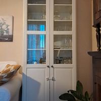 Credenza bianca. (Disponibilità di 2)