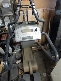 step technogym palestra