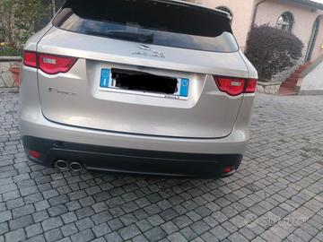 Jaguar F- Pace 2,0D 180cv AWD Portfolio/ 76,000km