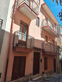 Casa indipendente con terrazzo Militello Rosmarino