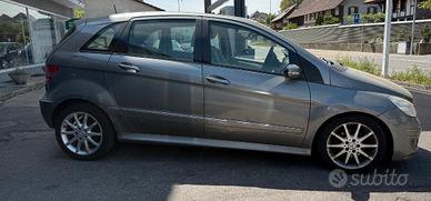 Mercedes classe B180 anno 2010
