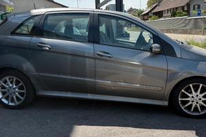 Mercedes classe B180 anno 2010