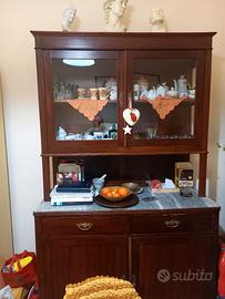 Credenza napoletana con piano in marmo