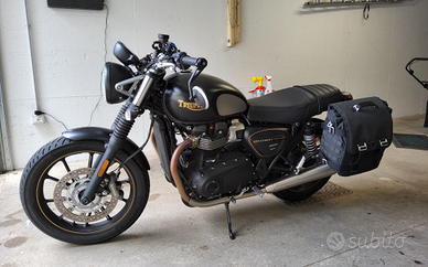 Triumph street twin 900