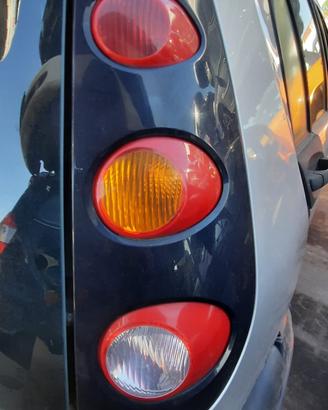 SMART FORFOUR - FARO POSTERIORE DESTRO