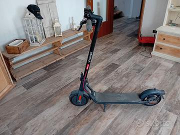 Monopattino elettrico navee v25i pro