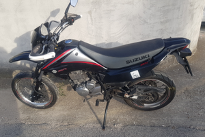 Suzuki DR125SM 2010