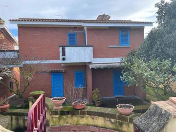 Villa di 133 m² con 4 locali a Ardea