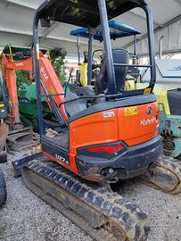 KUBOTA U 27 - 4 2016