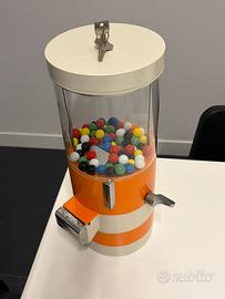 Distributore di gum ball