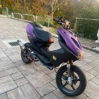 Yamaha Aerox 50 -