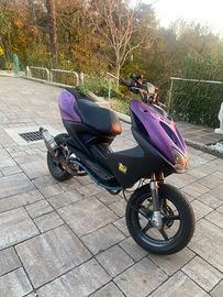 Yamaha Aerox 50 -