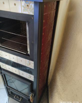 Stufa legna con forno Anselmo e Cola