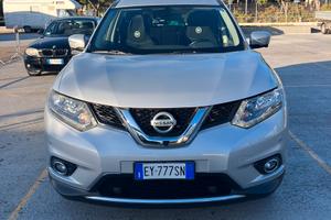 Nissan X-Trail 2015