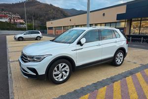 Volkswagen Tiguan 2.o tdi elegance DSG