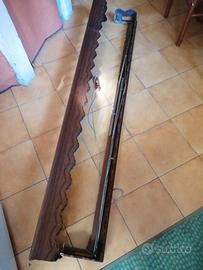  Due zinefre scorrevoli in legno 