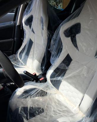 Sedili sportivi universarli