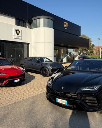 Lamborghini Urus 4.0 - con iva in garanzia