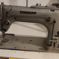 Macchina da cucire industriale