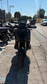 Xadv 750