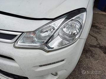 Proiettore sinistro CITROEN C3 del 2014