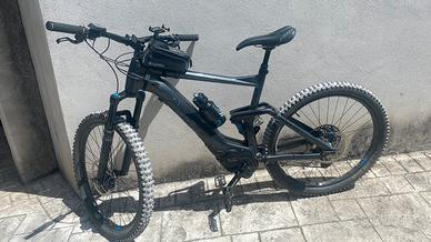 Bici elettrica Cube Stereo Hybrid 140 race 500