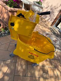 Secchio 32 lt con strizzatore mocio