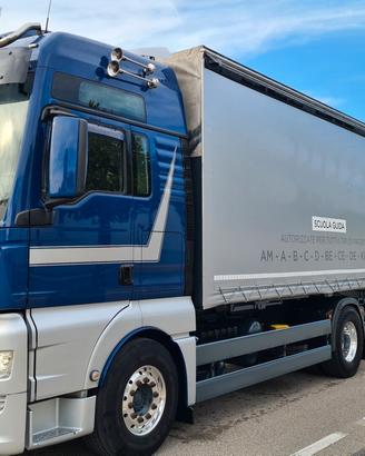 Man tgx 18.500 scuola guida