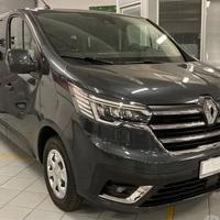 Noleggio van 9 posti senza autista, cargo o traino