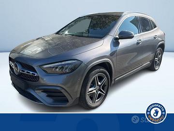 Mercedes-Benz GLA 250 E PLUG-IN HYBRID AUTOMA...
