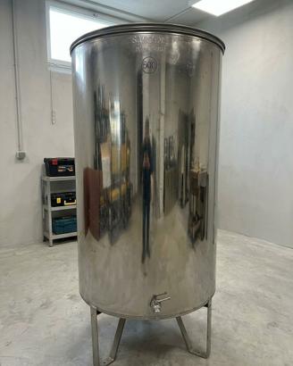 Serbatoio contenitore in acciaio 500 ligri Sansone