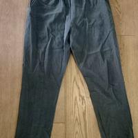 pantaloni grigi, taglio dritto. Mixerì 