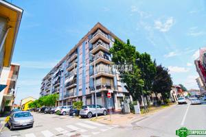 BILOCALE IN ZONA COMODA AI SERVIZI