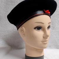 Basco Uomo Nero in Lana tg 57 con profili rossi