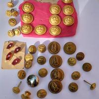 38 bottoni + 2 coppie gemelli