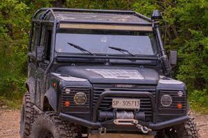 LAND ROVER DEFENDER 90 
